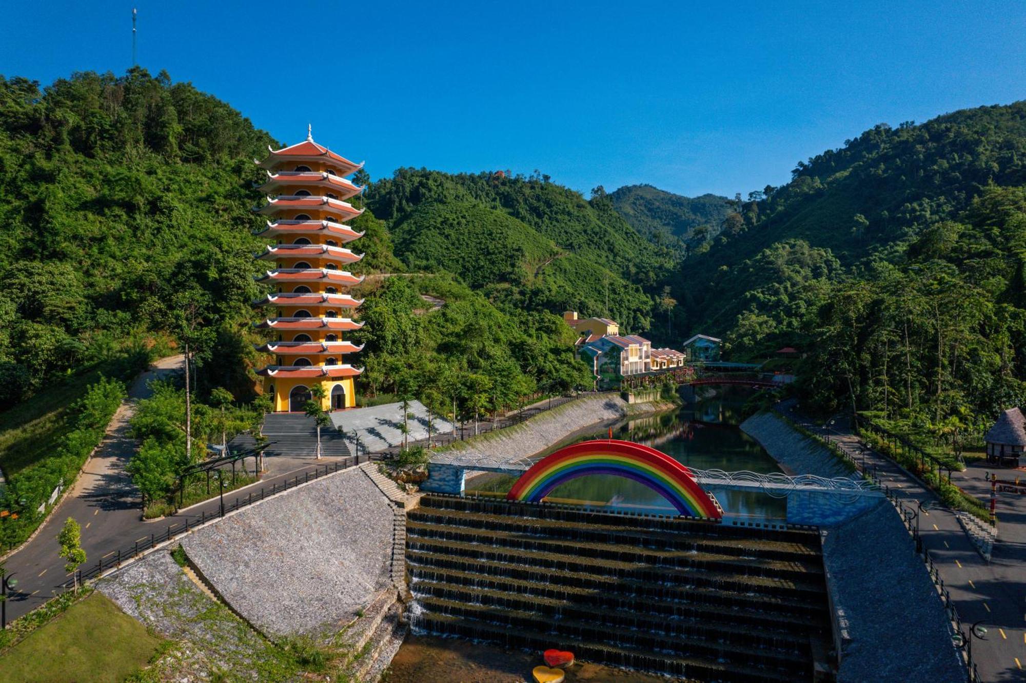 Hotel Fivitel Cong Troi Dong Giang - Fivitel Dong Giang Heaven'S Gate Zewnętrze zdjęcie